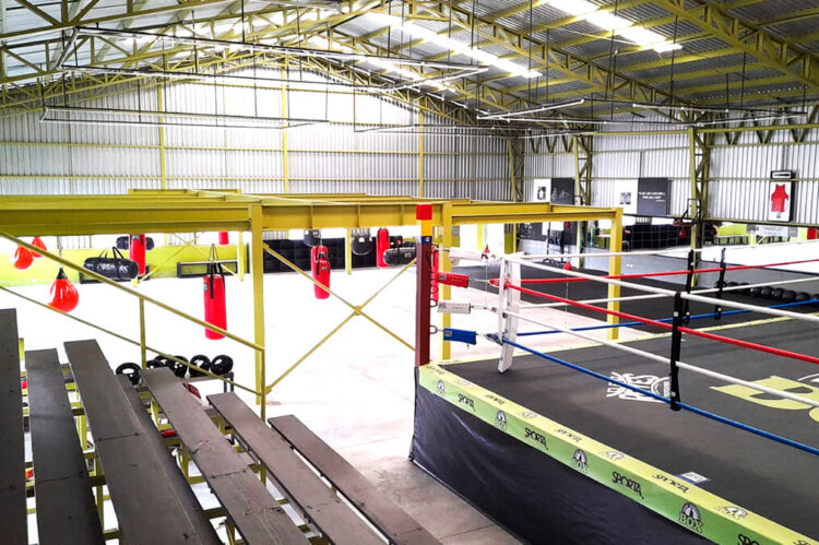 Box and Cross Fit Academy