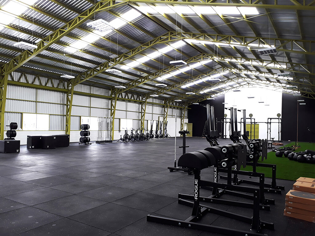 Box and Cross Fit Academy